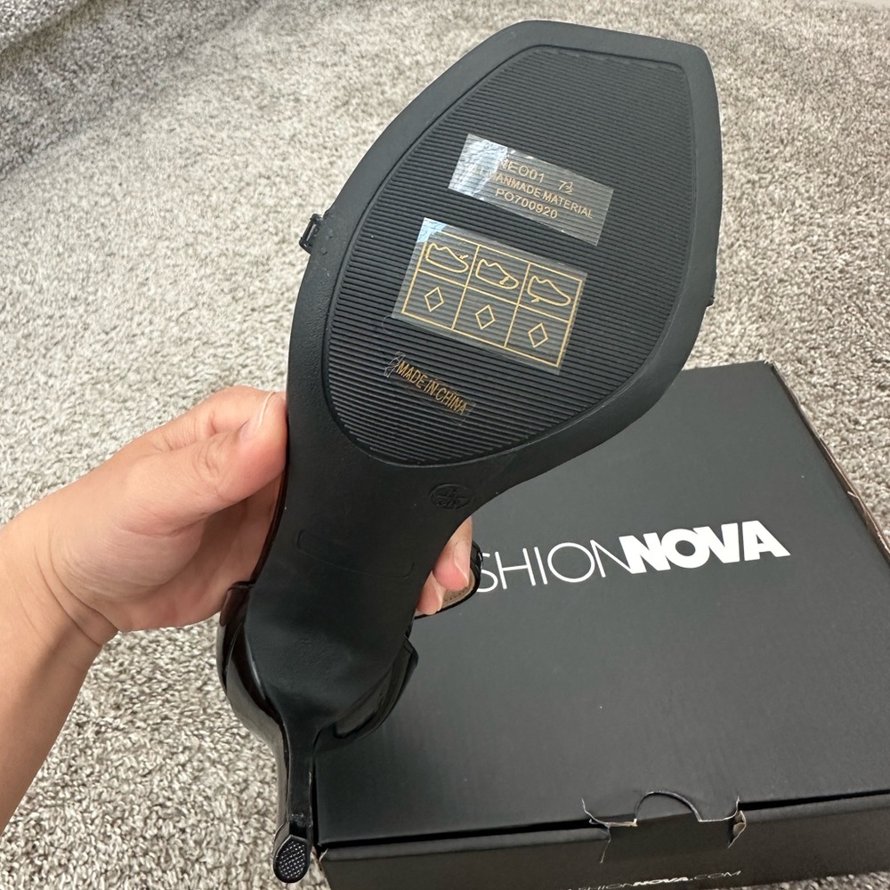 Fashionnova Heels NWT - Picture 3 of 4